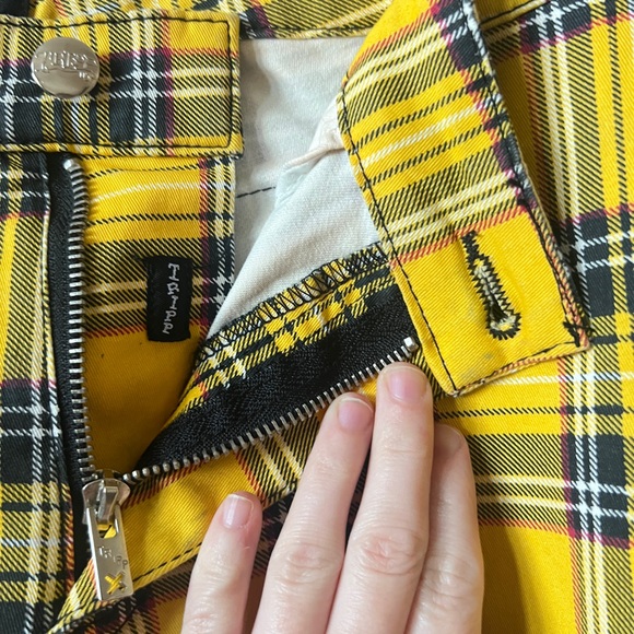 Tripp NYC Daang Goodman Men’s Pants Yellow Plaid Punk Size 28 Straps and Zippers - Picture 9 of 9
